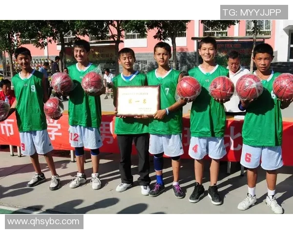 高诗岩：从青涩新星到篮球场上的璀璨明星之路